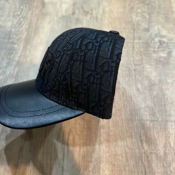 Dior Black Cap - Picture 2 of 4